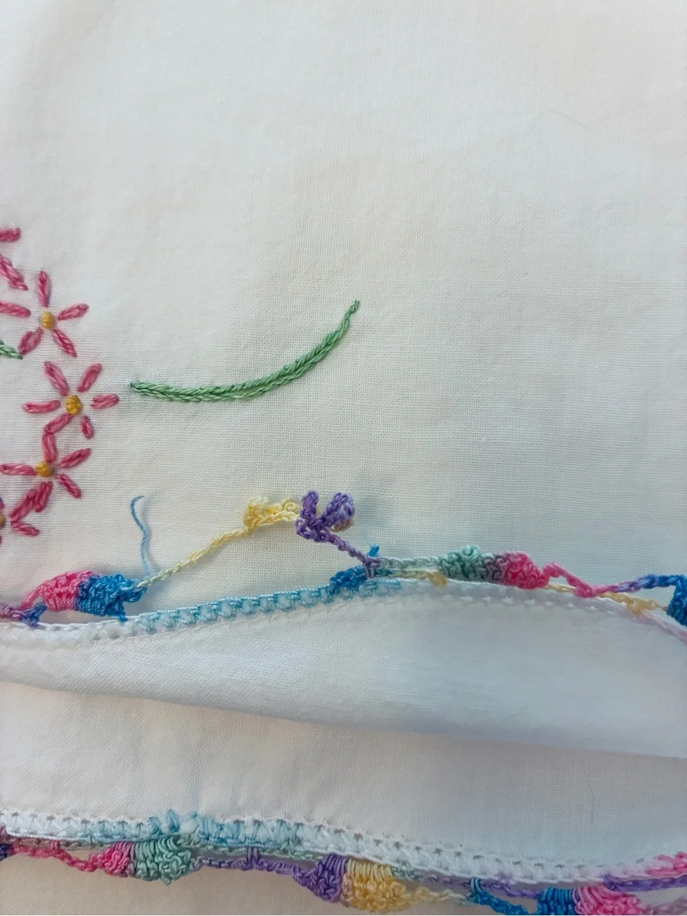 Handmade Vintage Floral Embroidered White Standard Pillowcase Set
